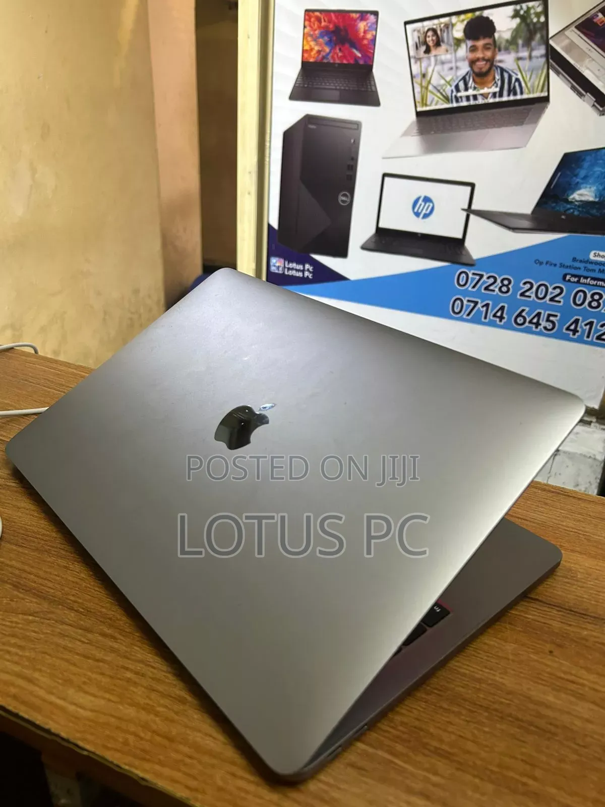 Laptop Apple MacBook Pro 2017 8GB Intel Core I5 SSD 256GB