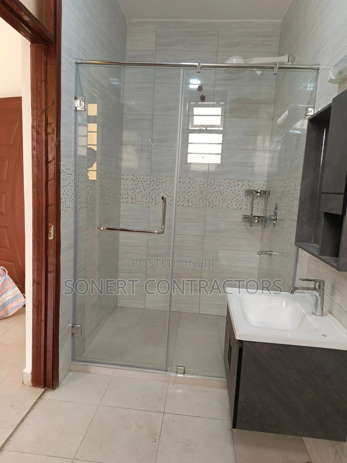 Inline Walk in Shower Glass Partition Doors