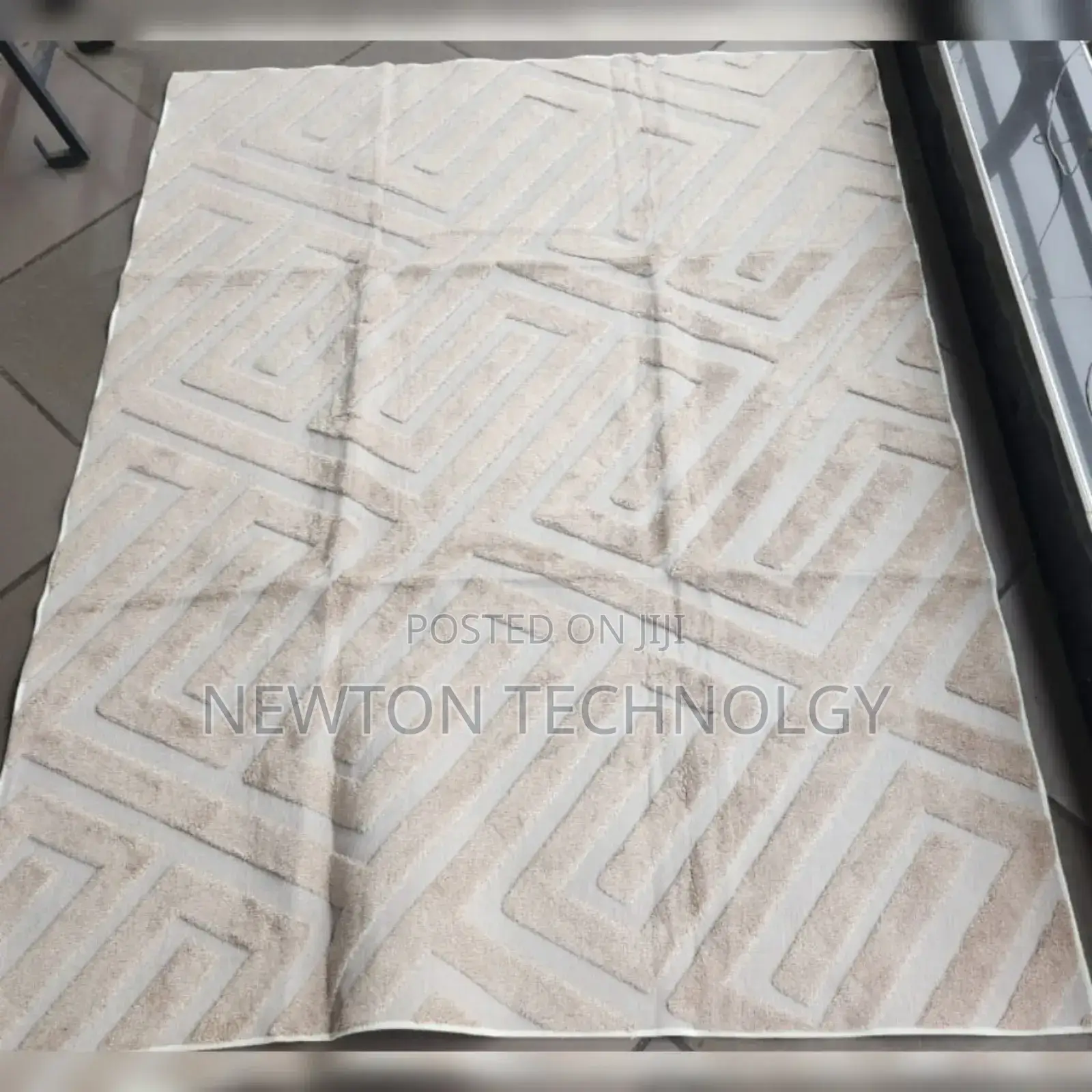 American Carpet 
5by8
 Colours 
Cream, Beige and Grey