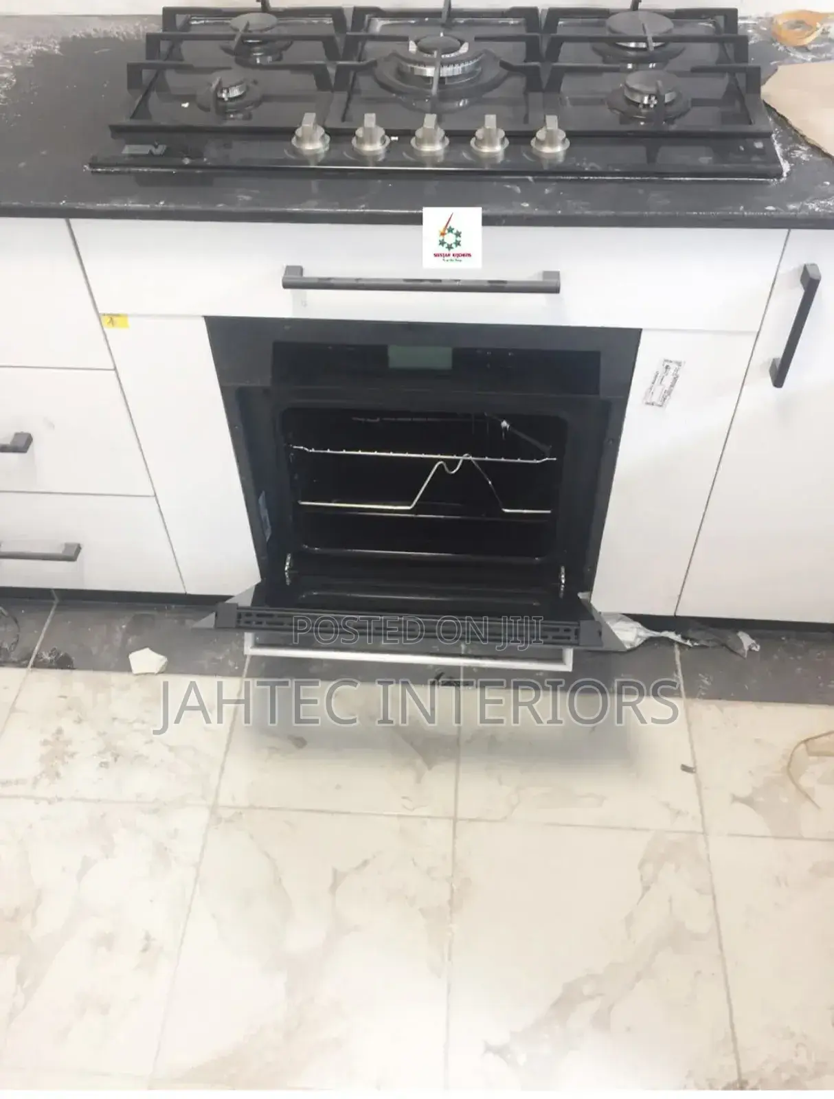 Cabinets With Cooker and Hob
