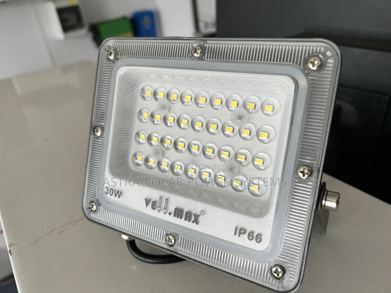 Vellmax 30w Led Floodlight – Powerful 3000 Lumens for Outdoor Lighting