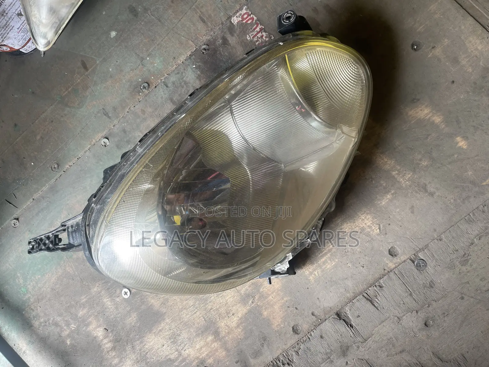 Nissan March Headlight