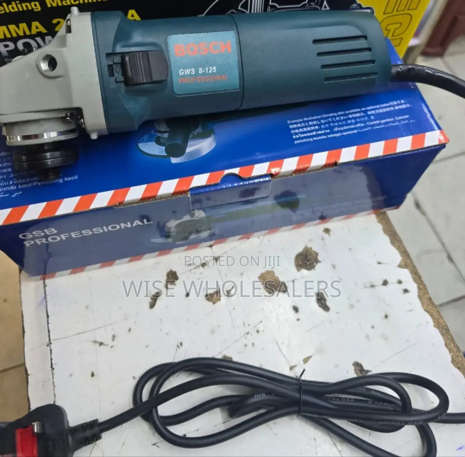 Bosch Angle Grinder 4-1/2” 700w (Gws 700)