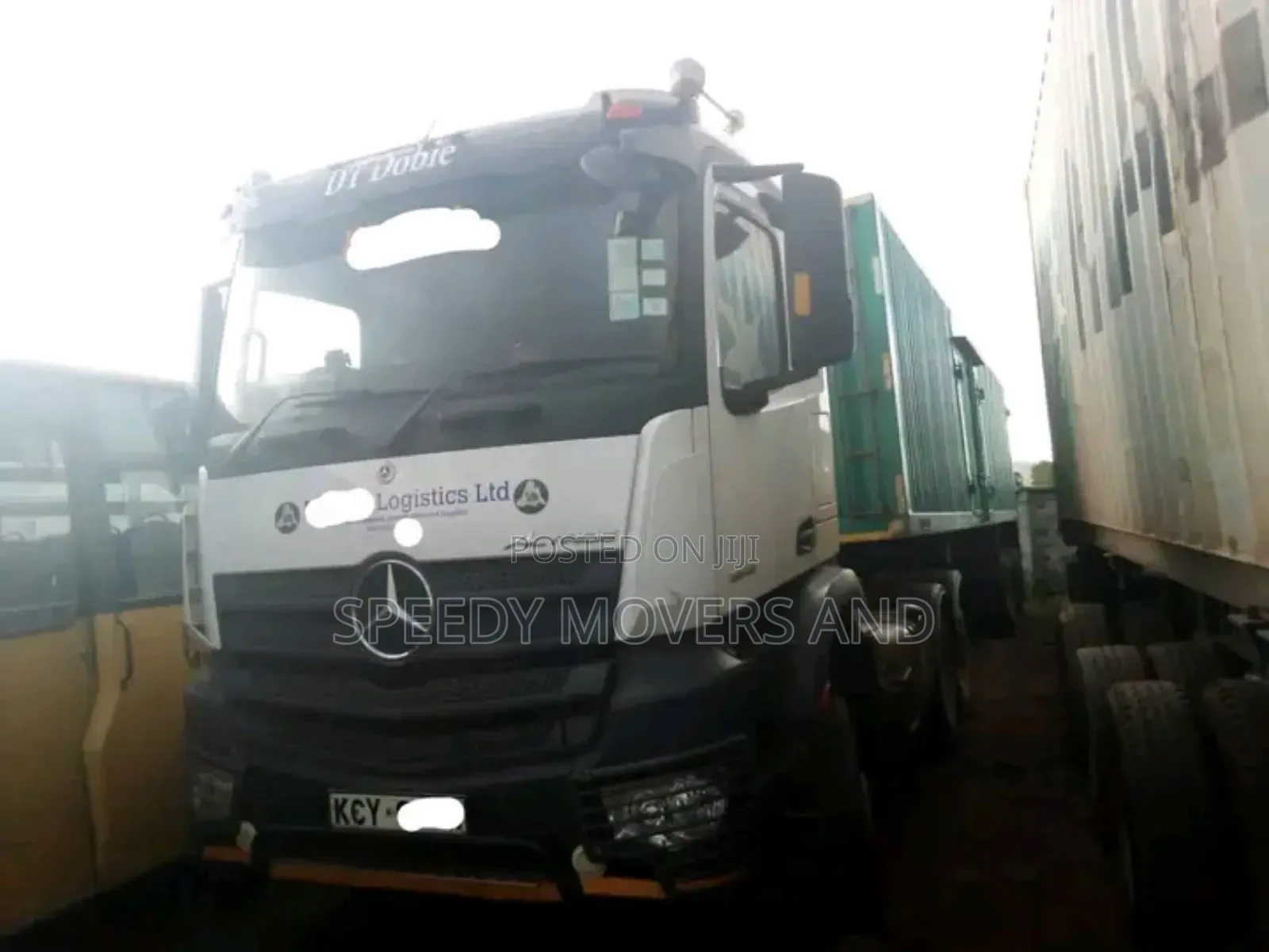 Highsided, Flatbed Trailers Available for Load Delivery