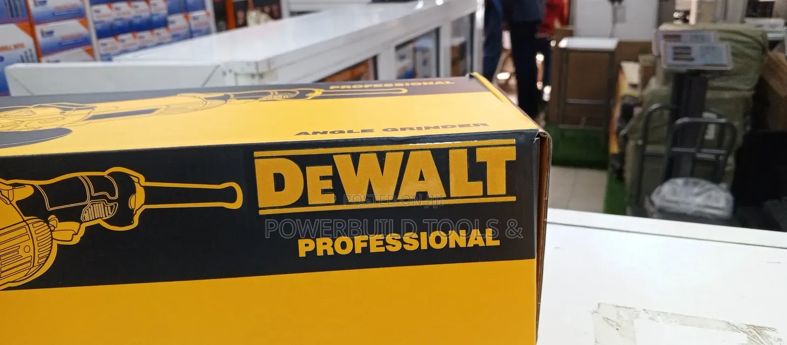 Proffesional Dewalt 9' 2600w Electric Grinder