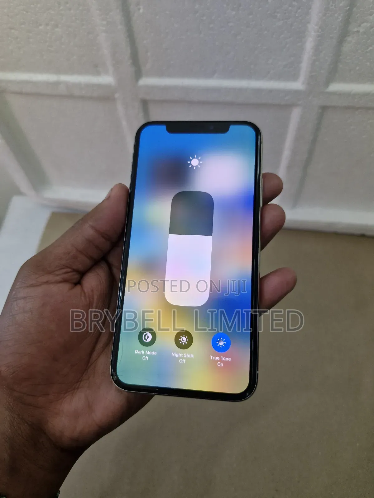 Apple iPhone X 64 GB White