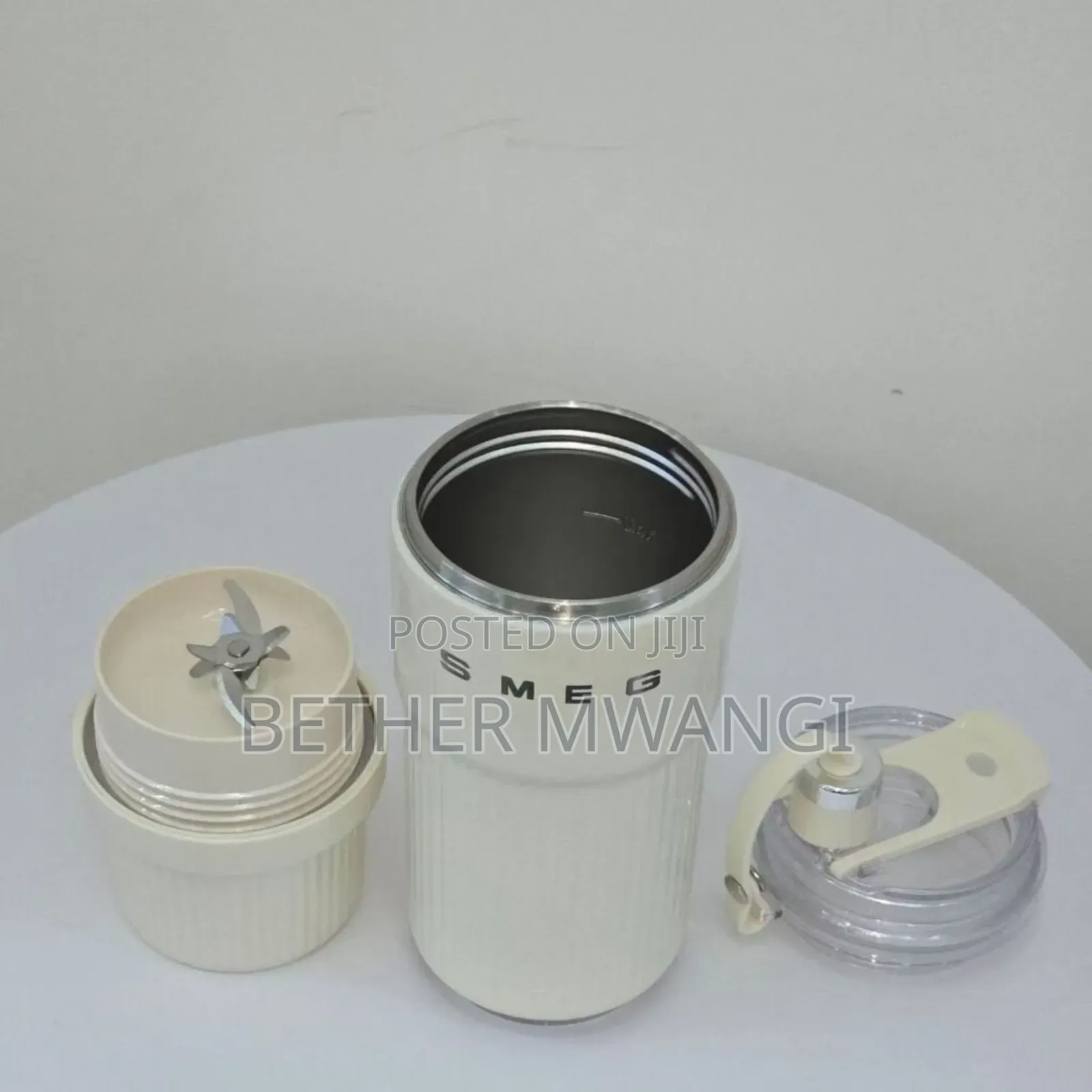Smeg Wireless Mini Electric Portable Juicer Blender Thermos Flask Cup