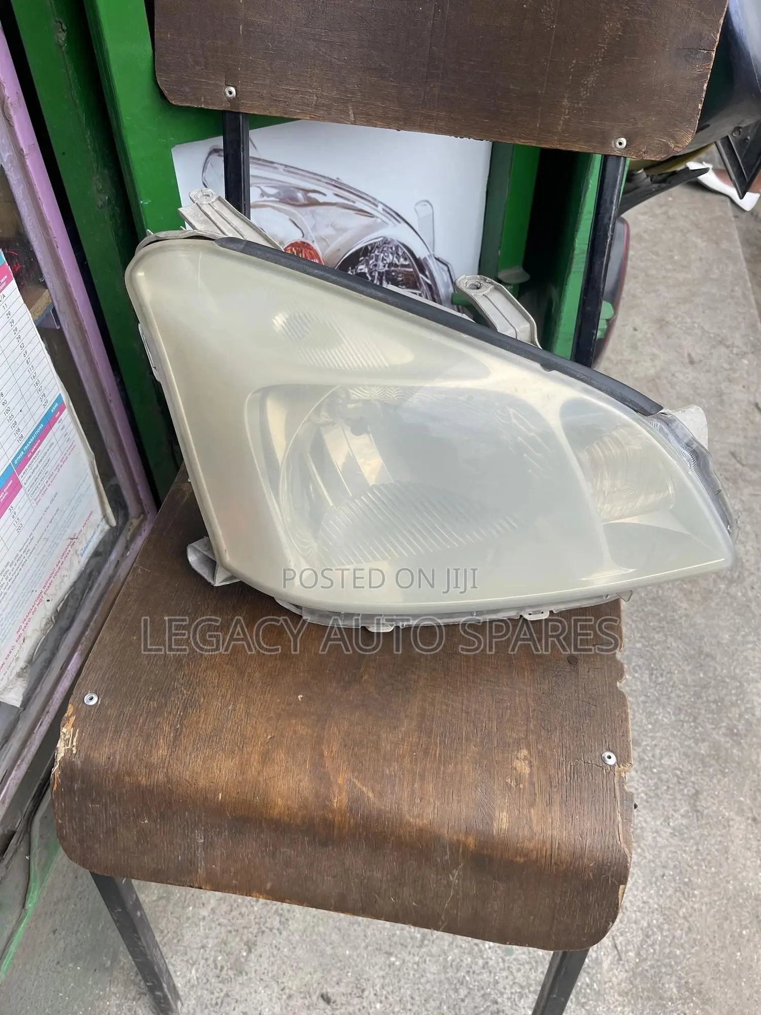 Ex-Japan Toyota Premio 240 Headlight (2002 Model)