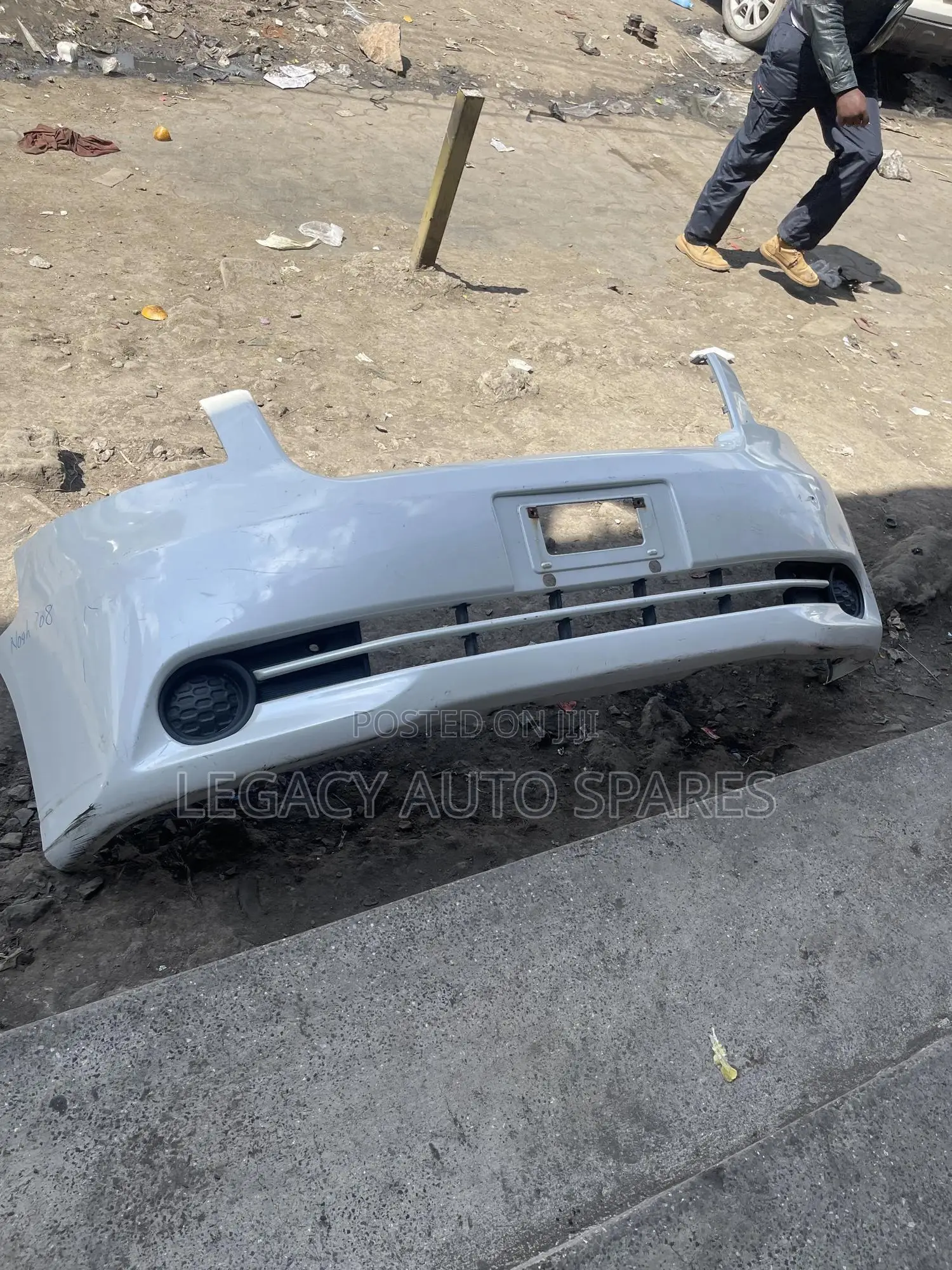 Ex-Japan Toyota Noah Fromt Bumper