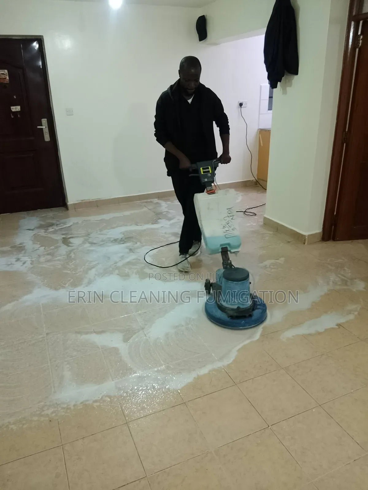 Cleaners Floor Scrubbing Sofa Cleaning Cockroach Pest Control