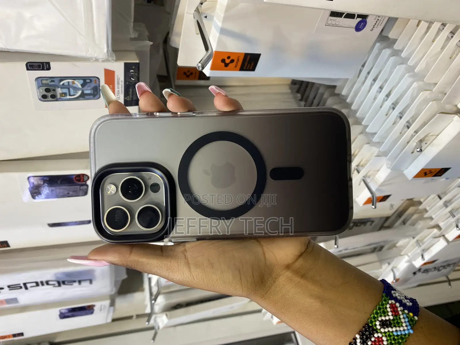 Zerty Apple iPhone 16 Pro Max Clear Case With Magsafe ​