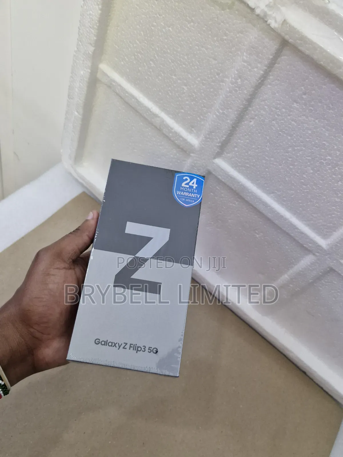 New Samsung Galaxy Z Flip3 5G 256 GB Purple