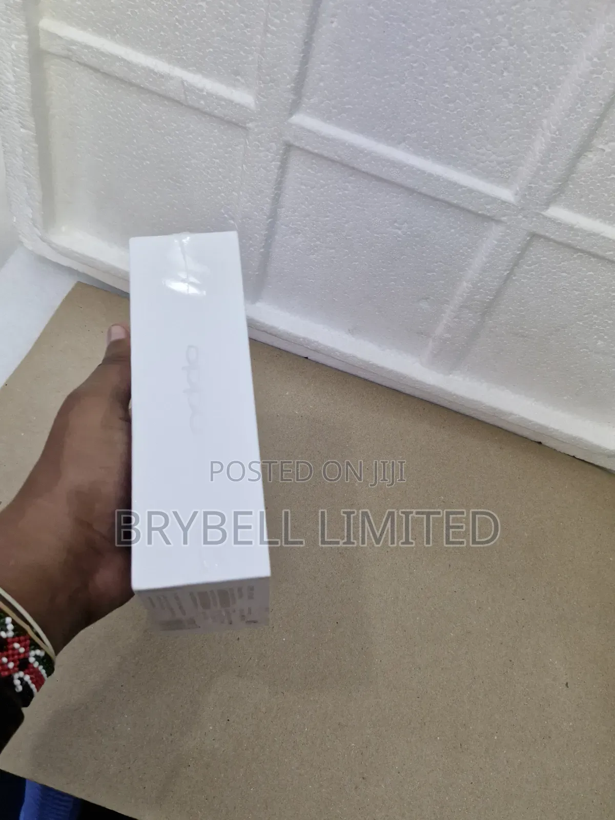 New Oppo A77s 128 GB Black