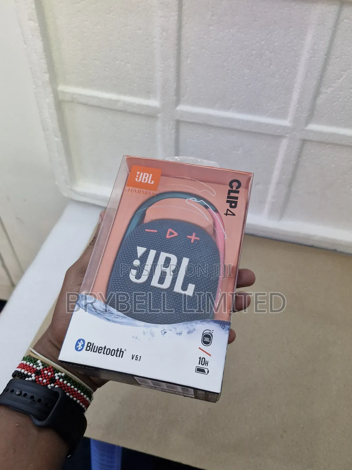 JBL Clip 4 Brand New Sealed 10hours of Playtime