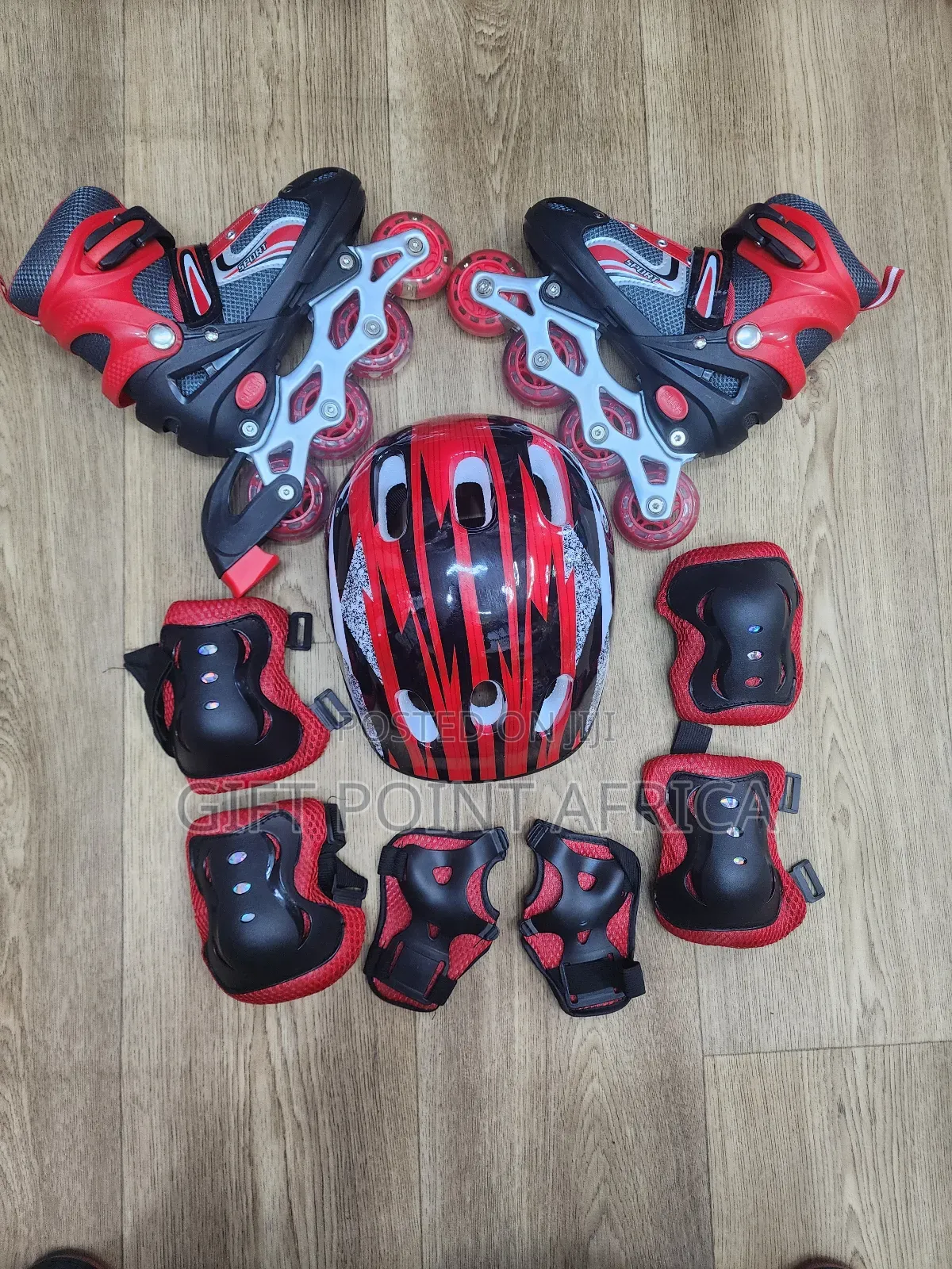 Full Set Adjustable Roller Skates With Protective Gears