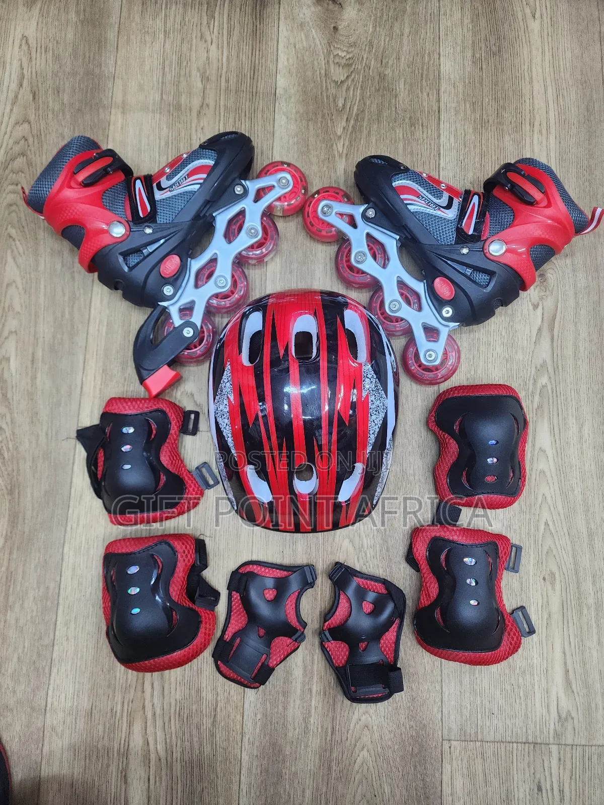 Full Set Adjustable Roller Skates With Protective Gears