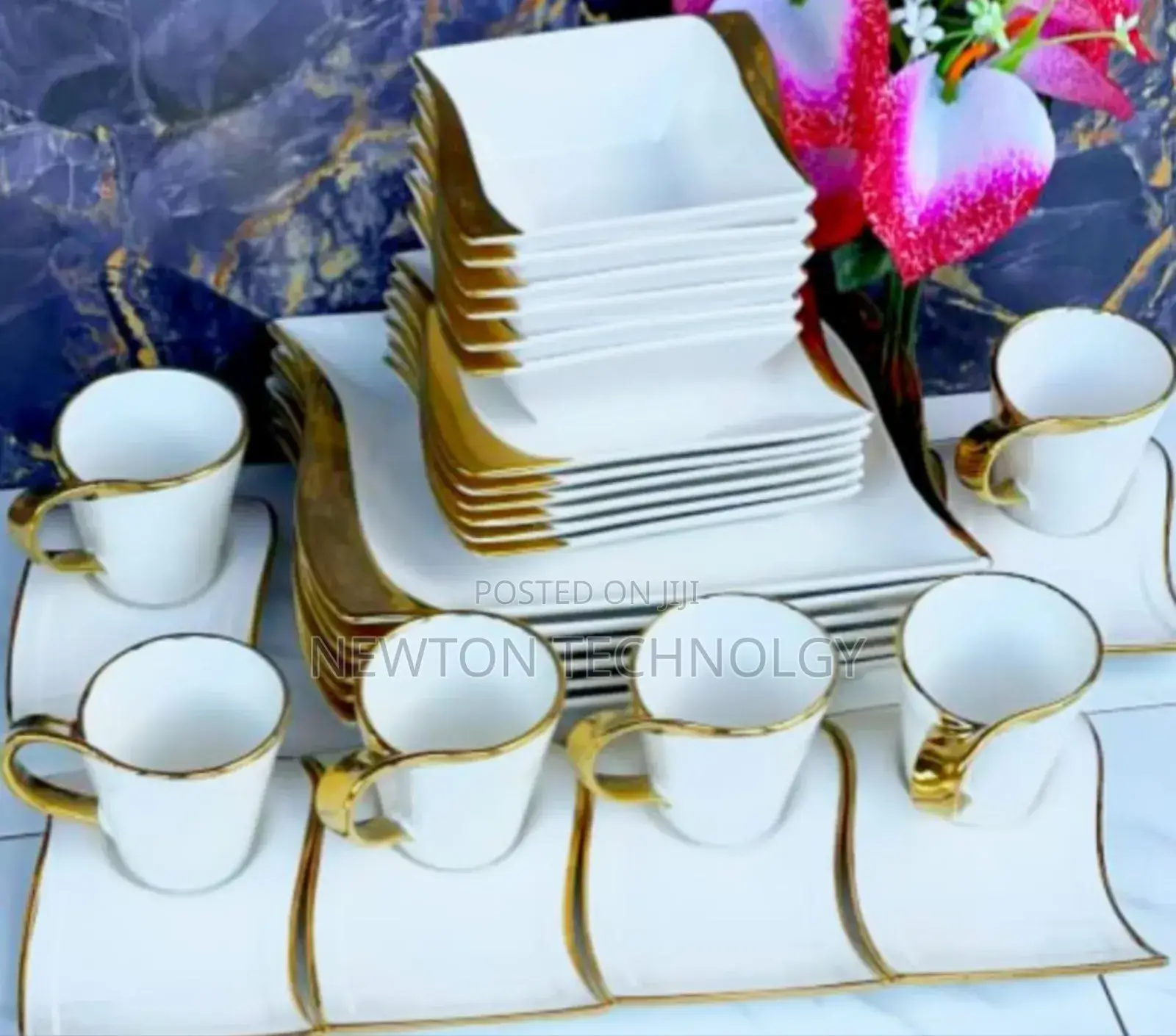 24 PCS Wavy Gold Dinner Set