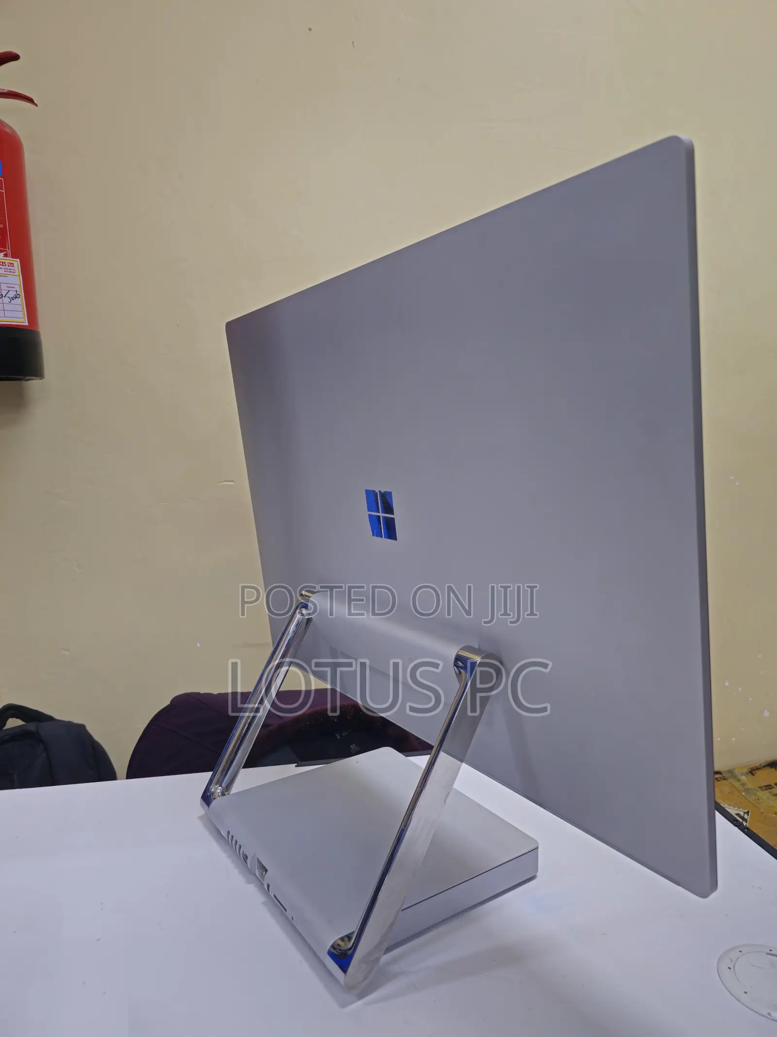 Desktop Computer Microsoft Surface Studio 8GB Intel Core I5 SSD 1T