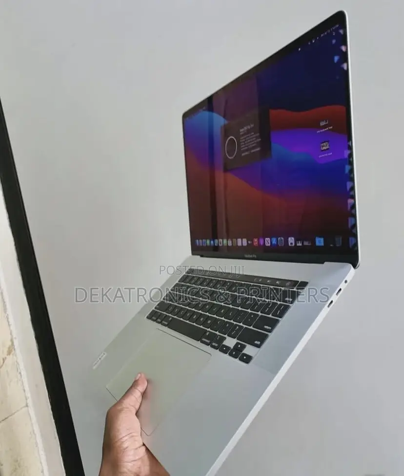 Laptop Apple MacBook Pro 2019 64GB Intel Core i9 SSD 500GB