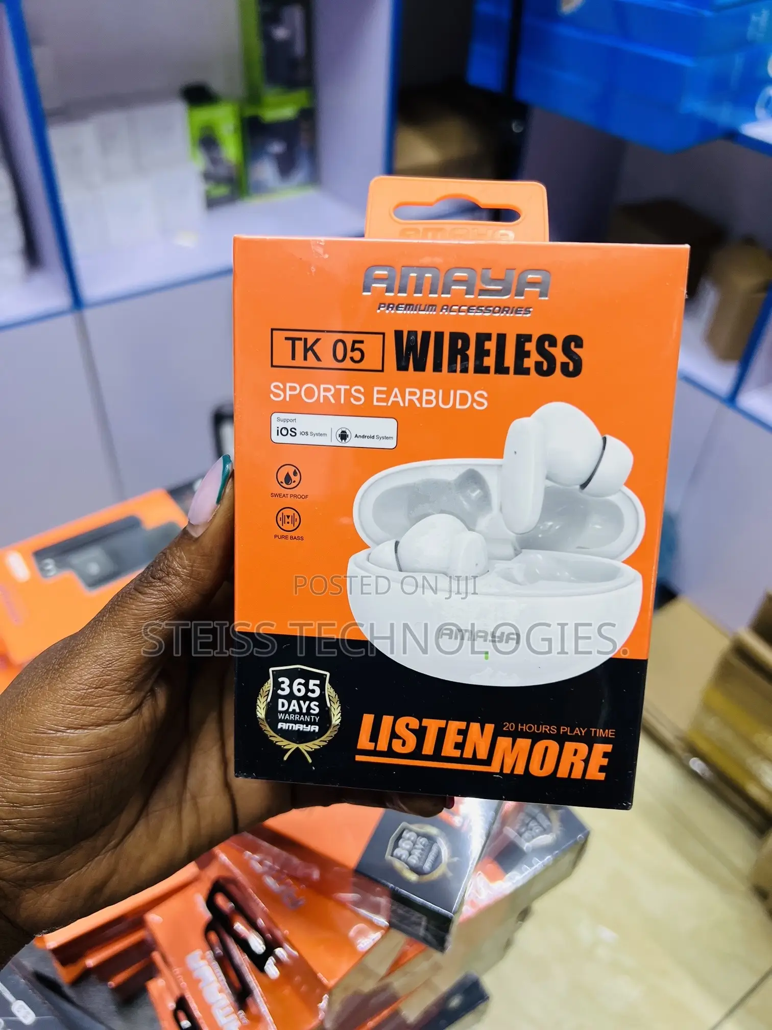 Tk05 White Amaya Earpods