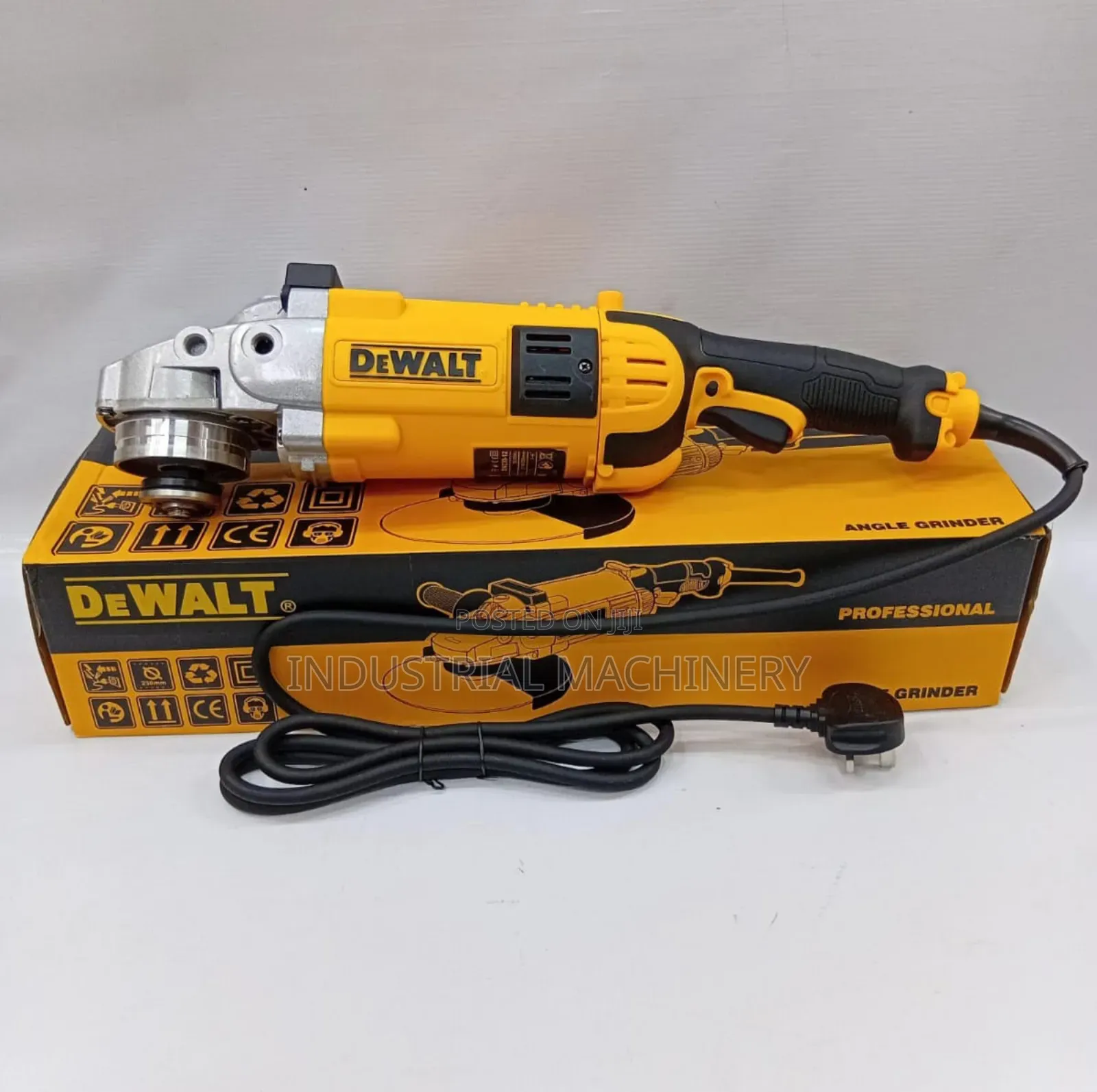 Dewalt Engle Grinder 9inches