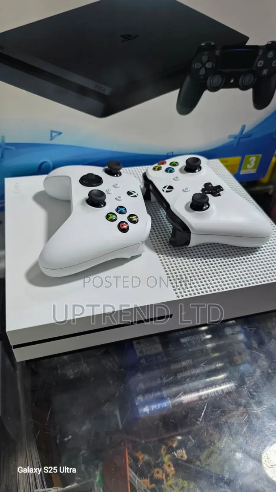 Microsoft White Xbox One S Two Controllers