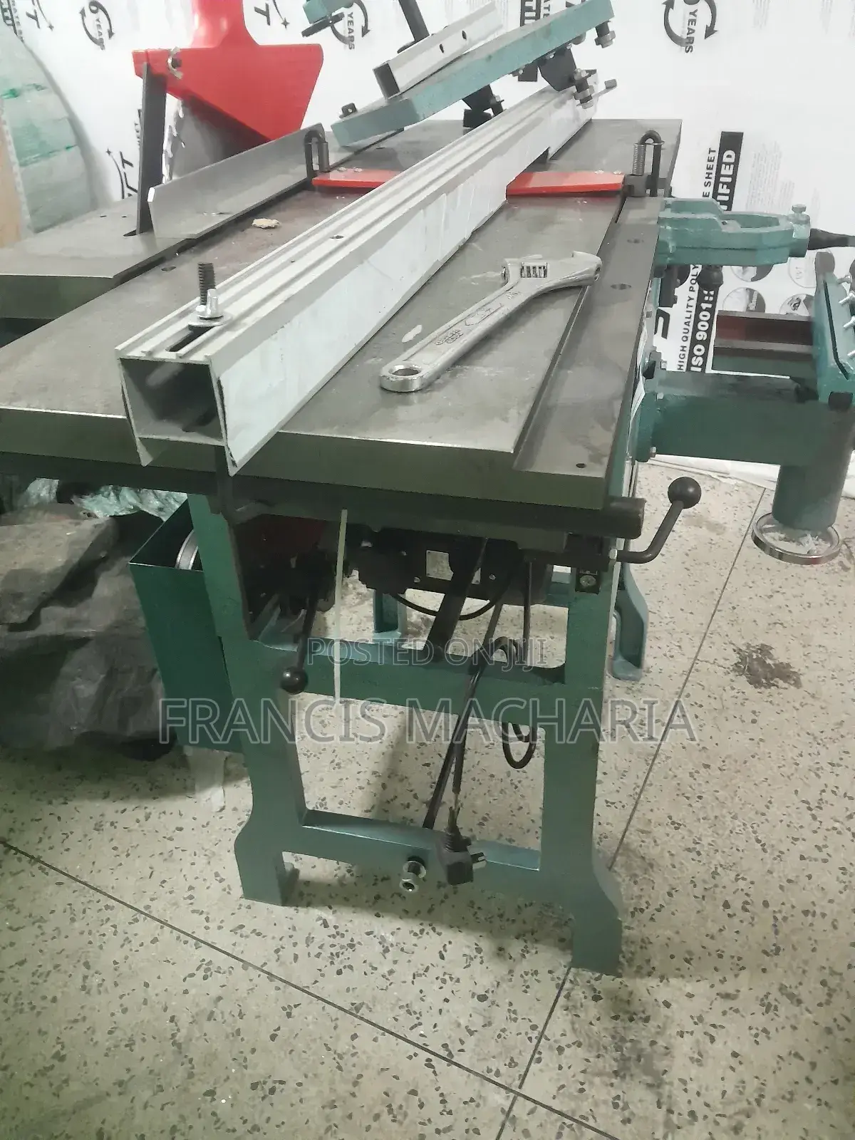 8 Functions Woodworking Machine