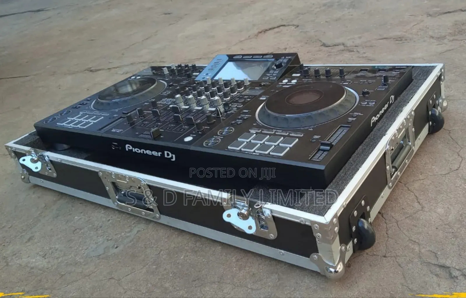 Pioneer XDJ Az Dj Controller Flightcase
