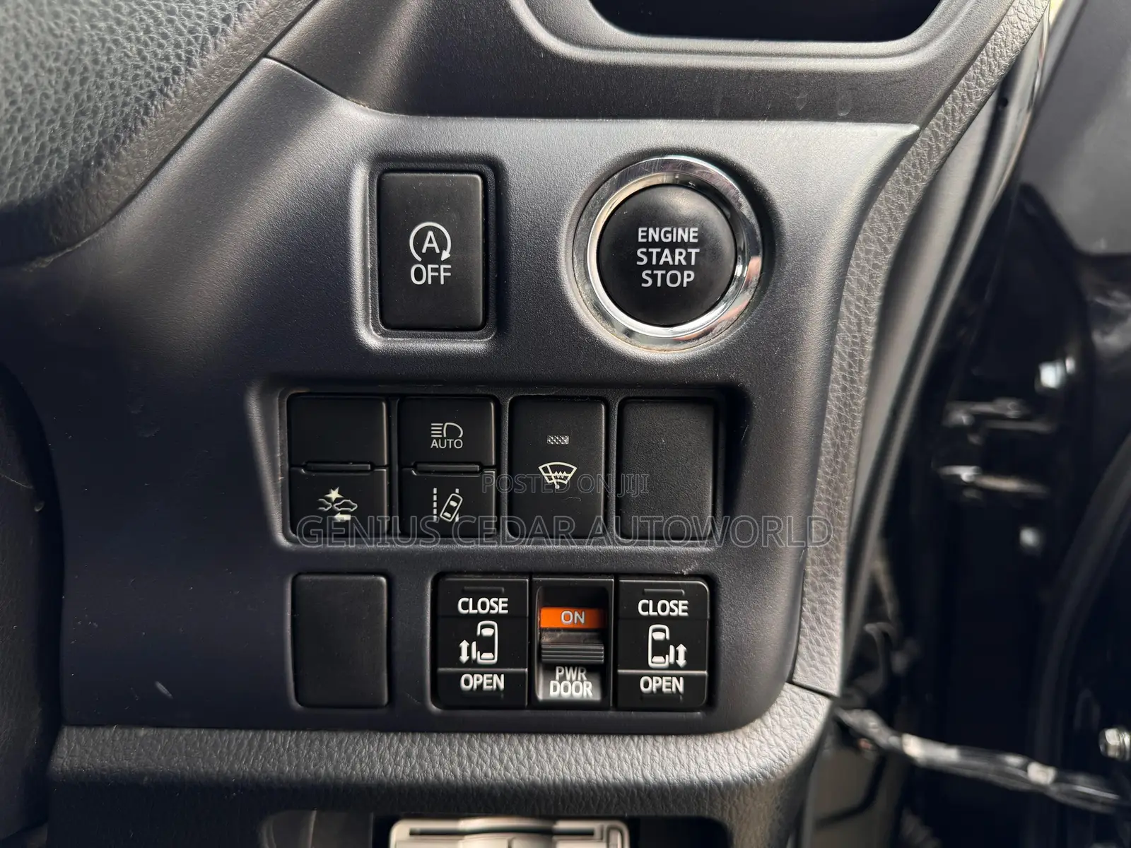Toyota Noah 2018 Black