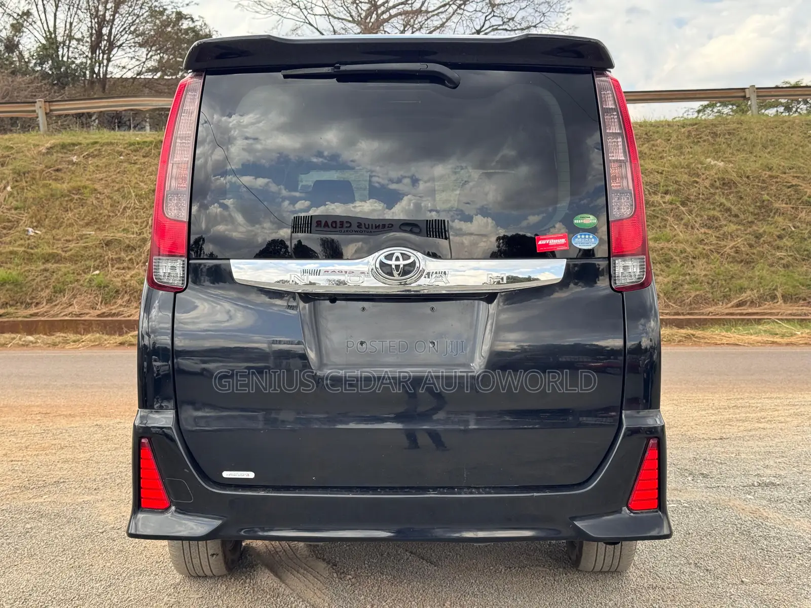Toyota Noah 2018 Black