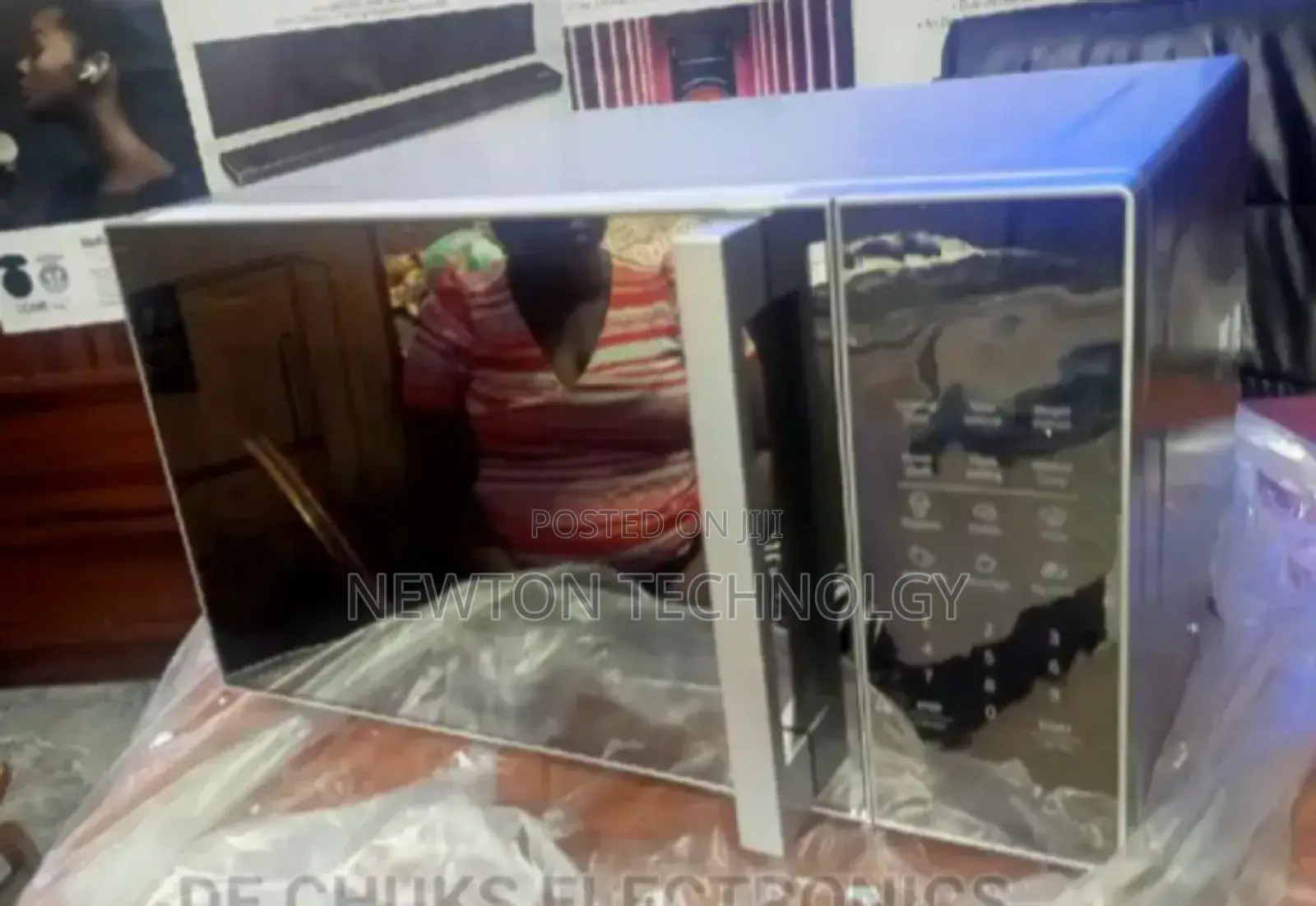 25 Litres Microwave Digital