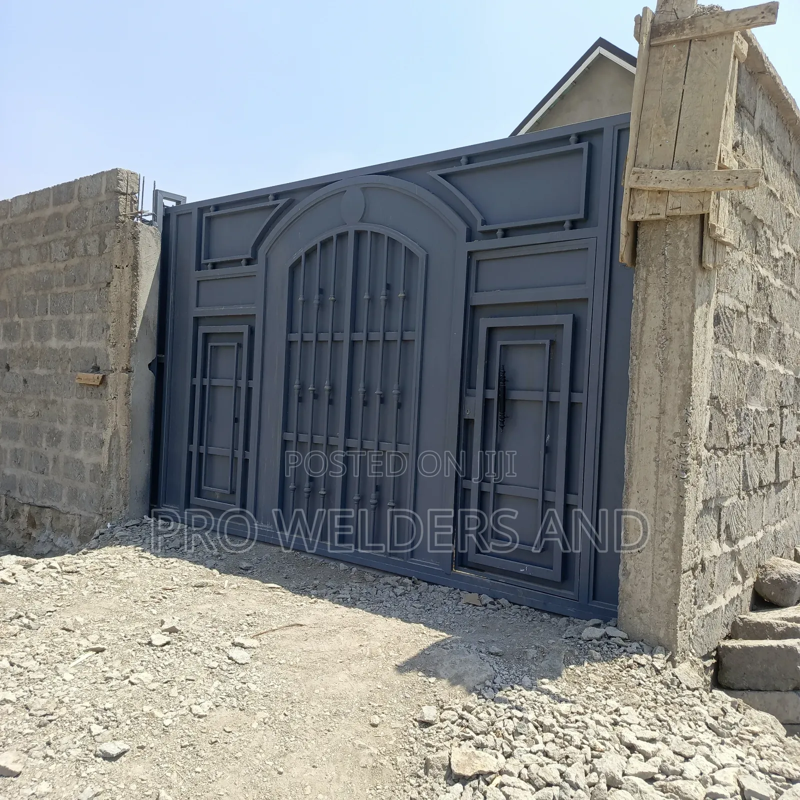 Quality Sliding Gate – Custom Made”