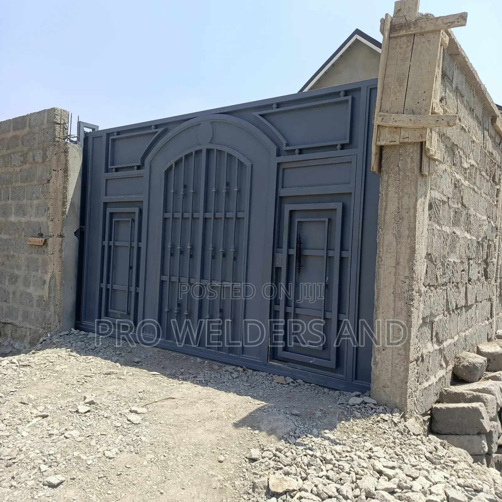 Quality Sliding Gate – Custom Made”