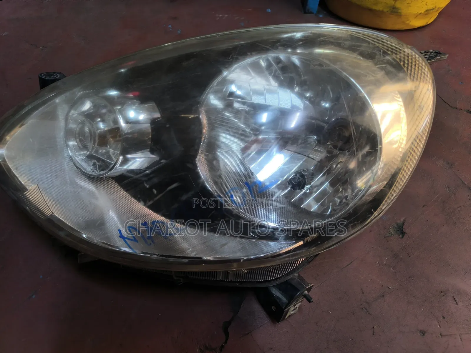 Nissan March 2012 Non Xenon Headlights