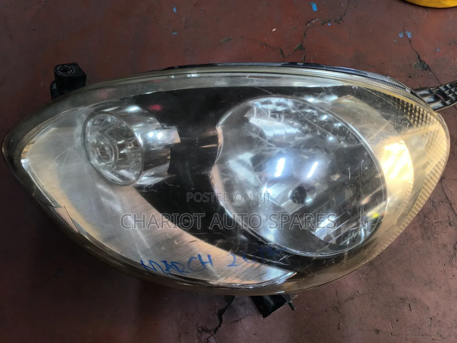 Nissan March 2012 Non Xenon Headlights