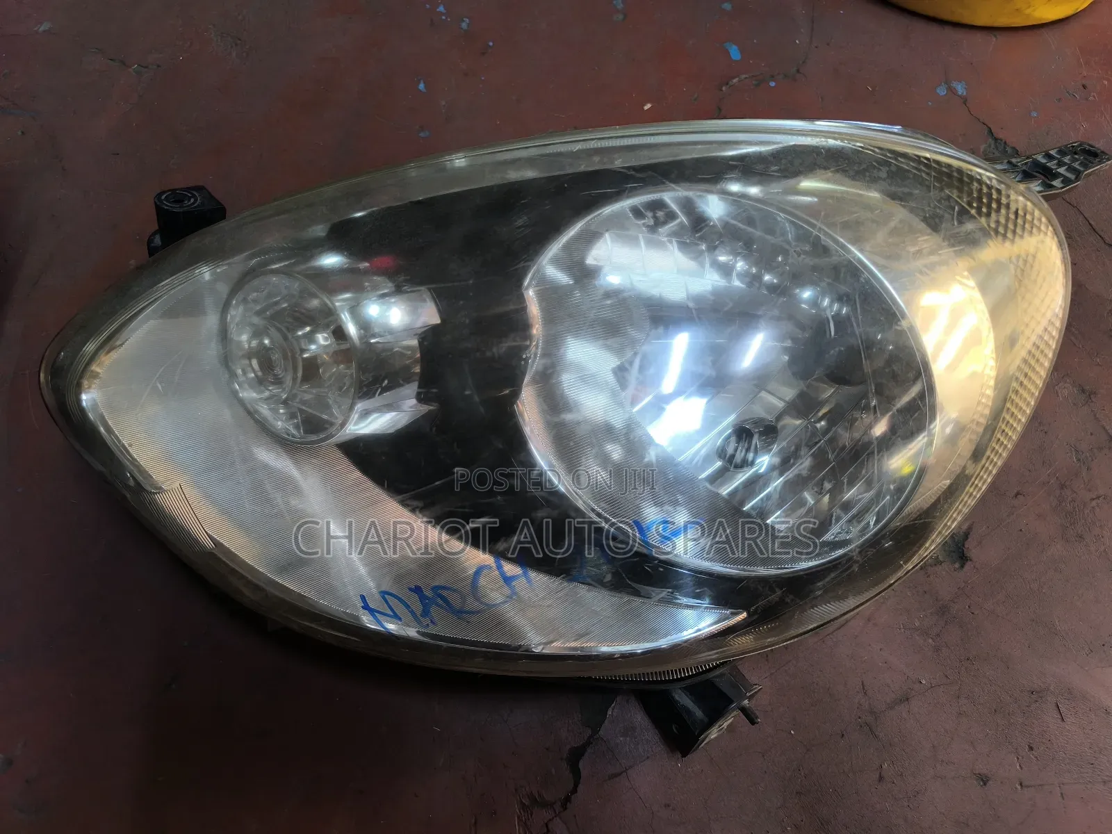 Nissan March 2012 Non Xenon Headlights