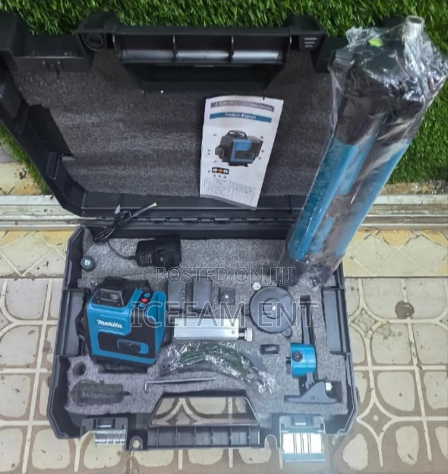 Makita Laser Level/Tripod Laser Level