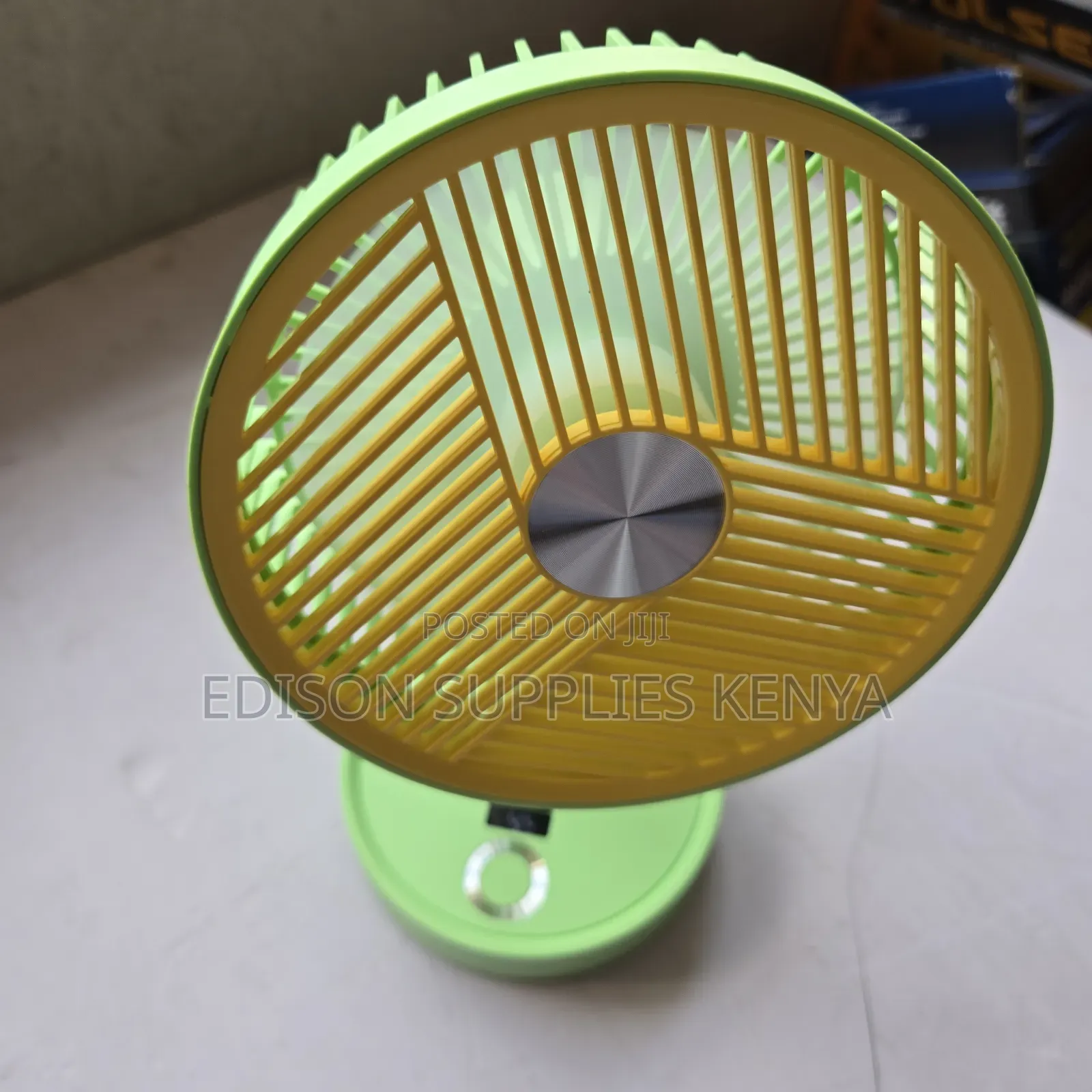 Desk Fan Oscillating Rechargeable Usb Telescopic Fan Table Fans