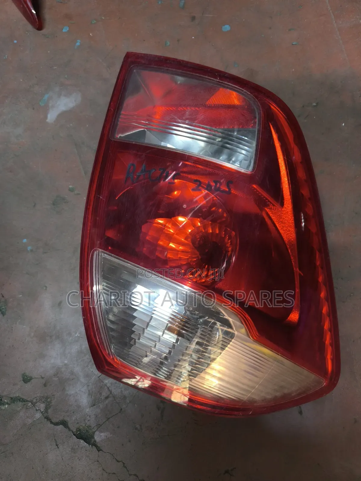 Toyota Ractis 2005  Taillights Available