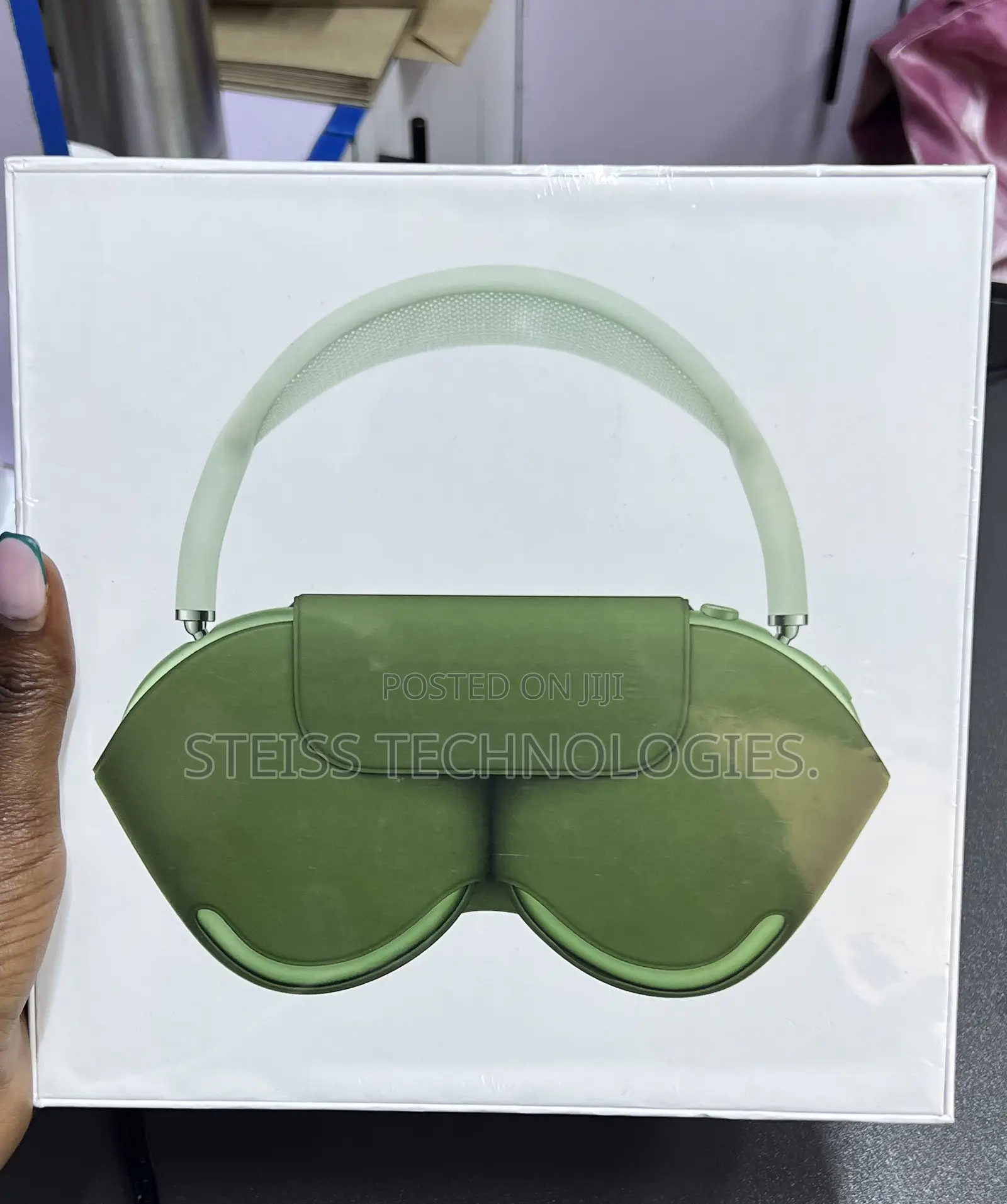 Green Apple Airpods Max.