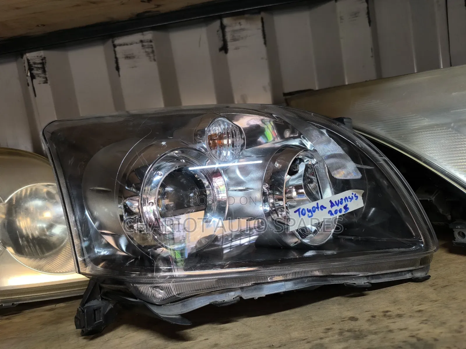 Toyota Avensis 2005 Non Xenon Headlights