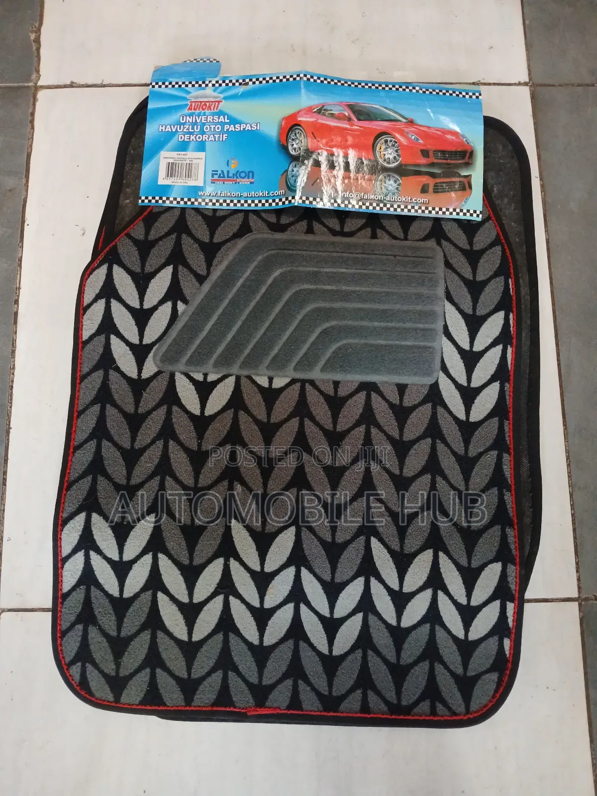 Universal Woolen Floor Mats in Cars - 5pcs Woolen Mats