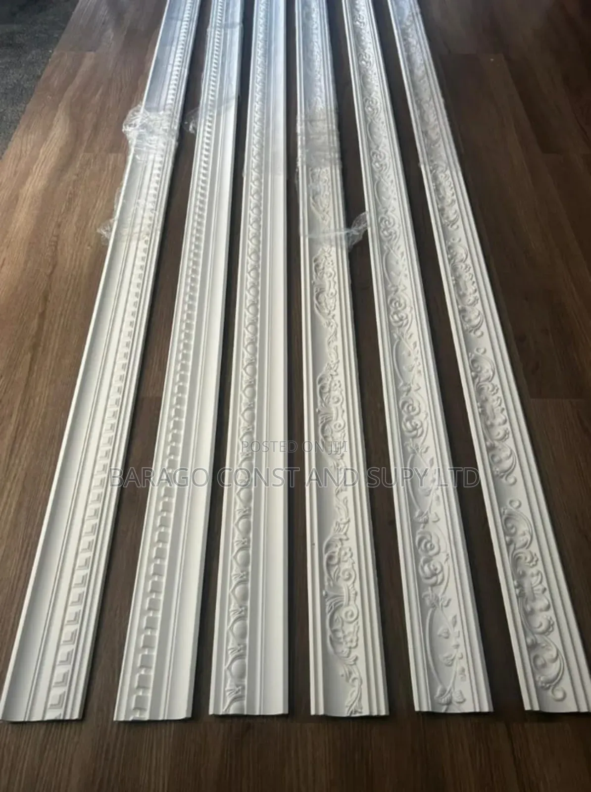 Pu Cornice 4"