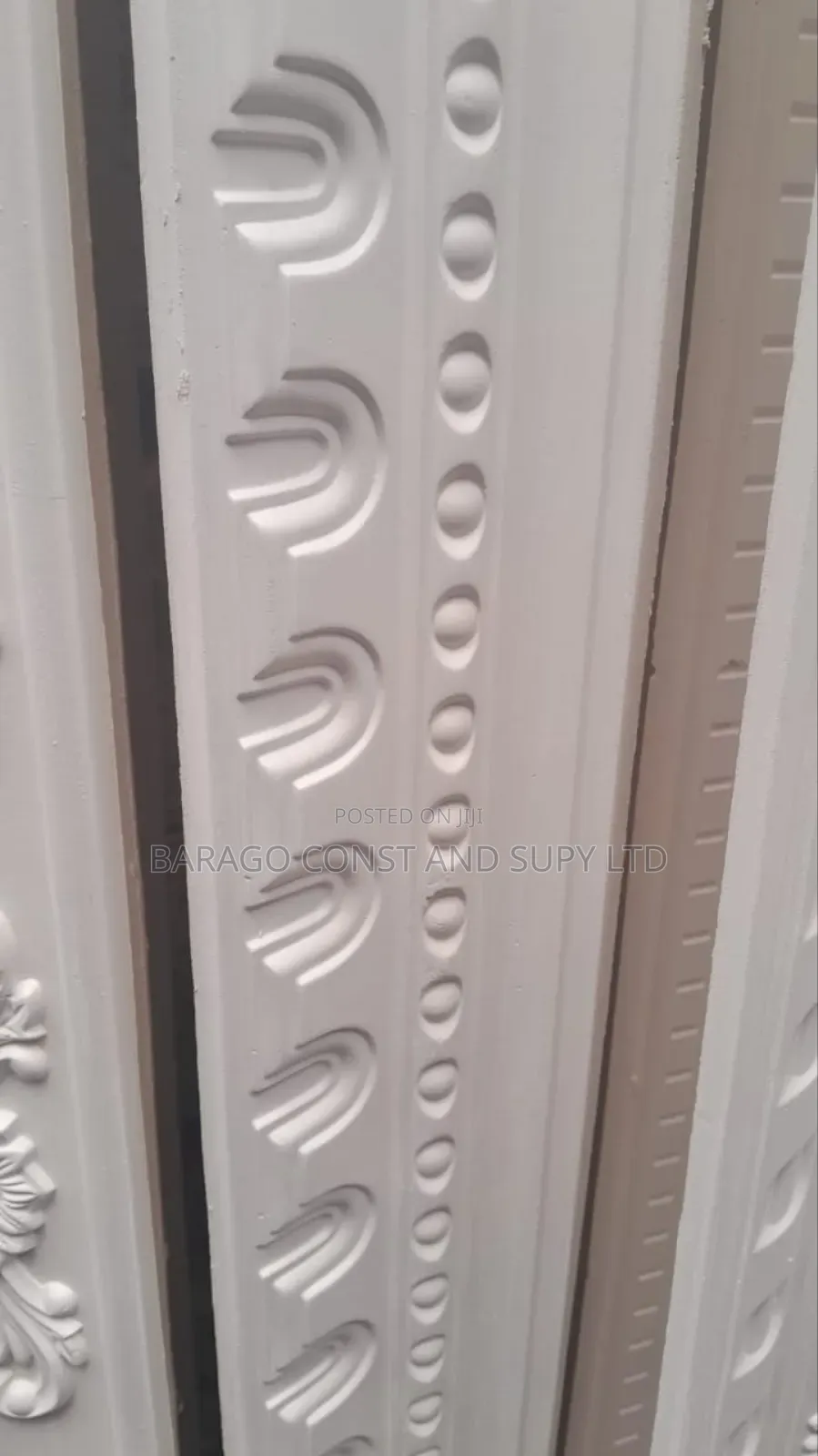 Pu Cornice 4"