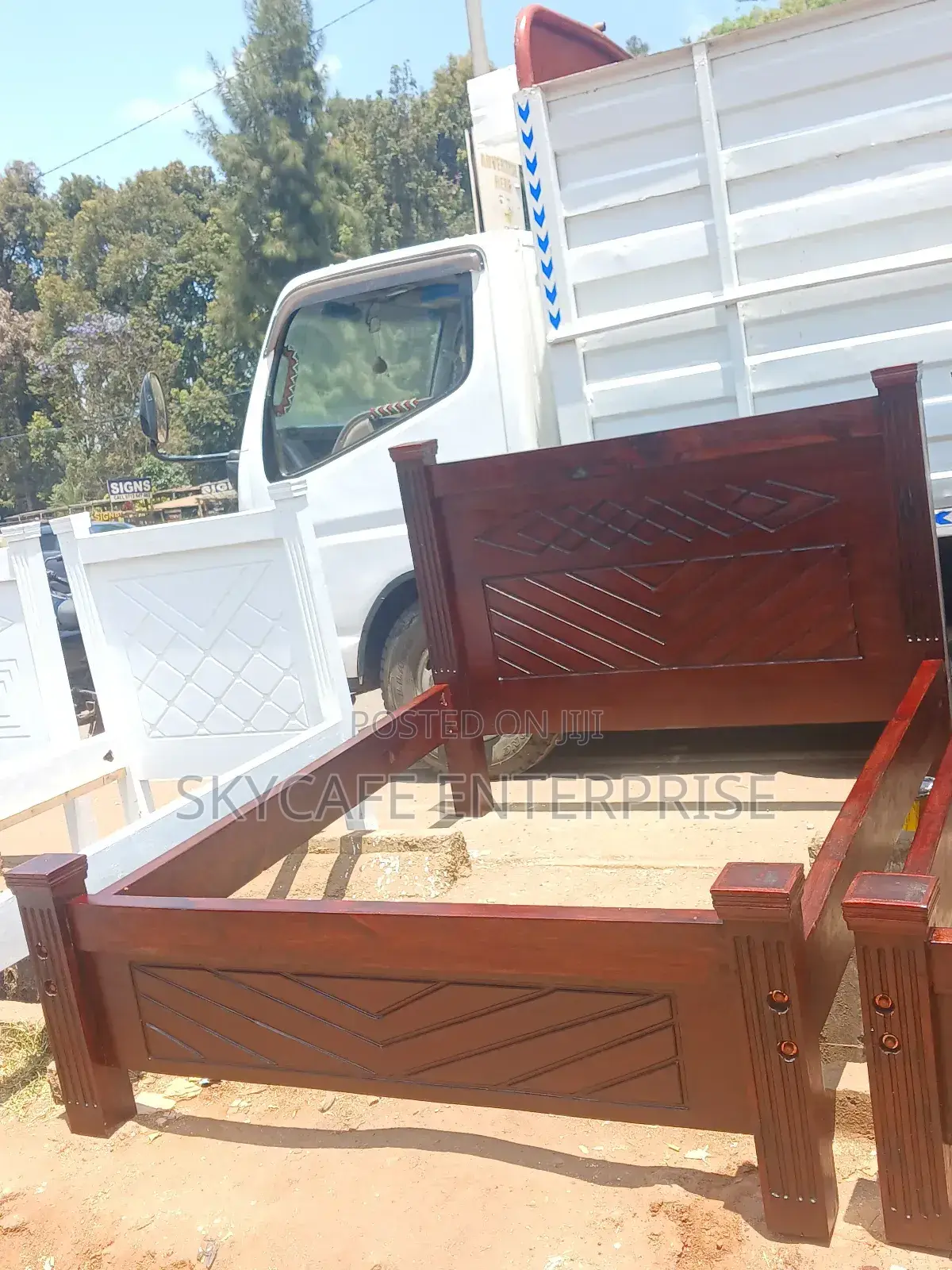 Mahogany Bed 5 by 6