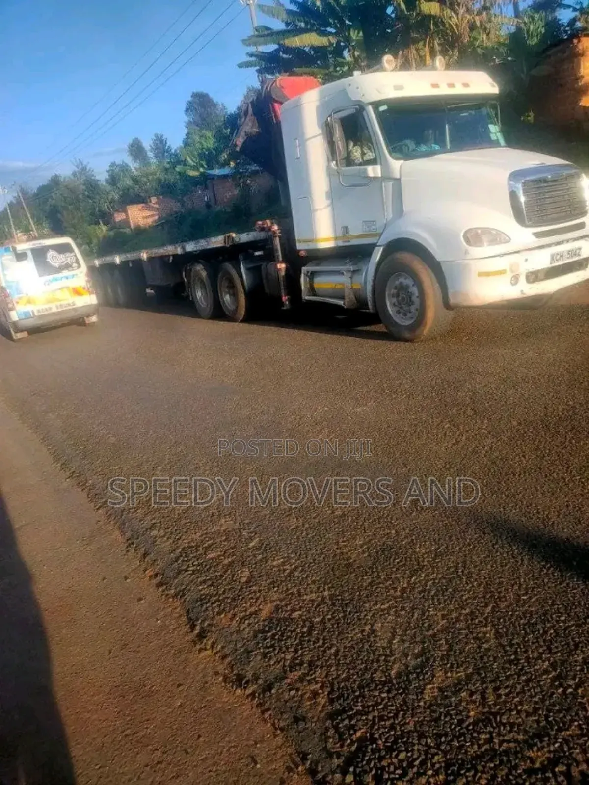 Trailers for All Kinds of Goods and Logistics Are Available