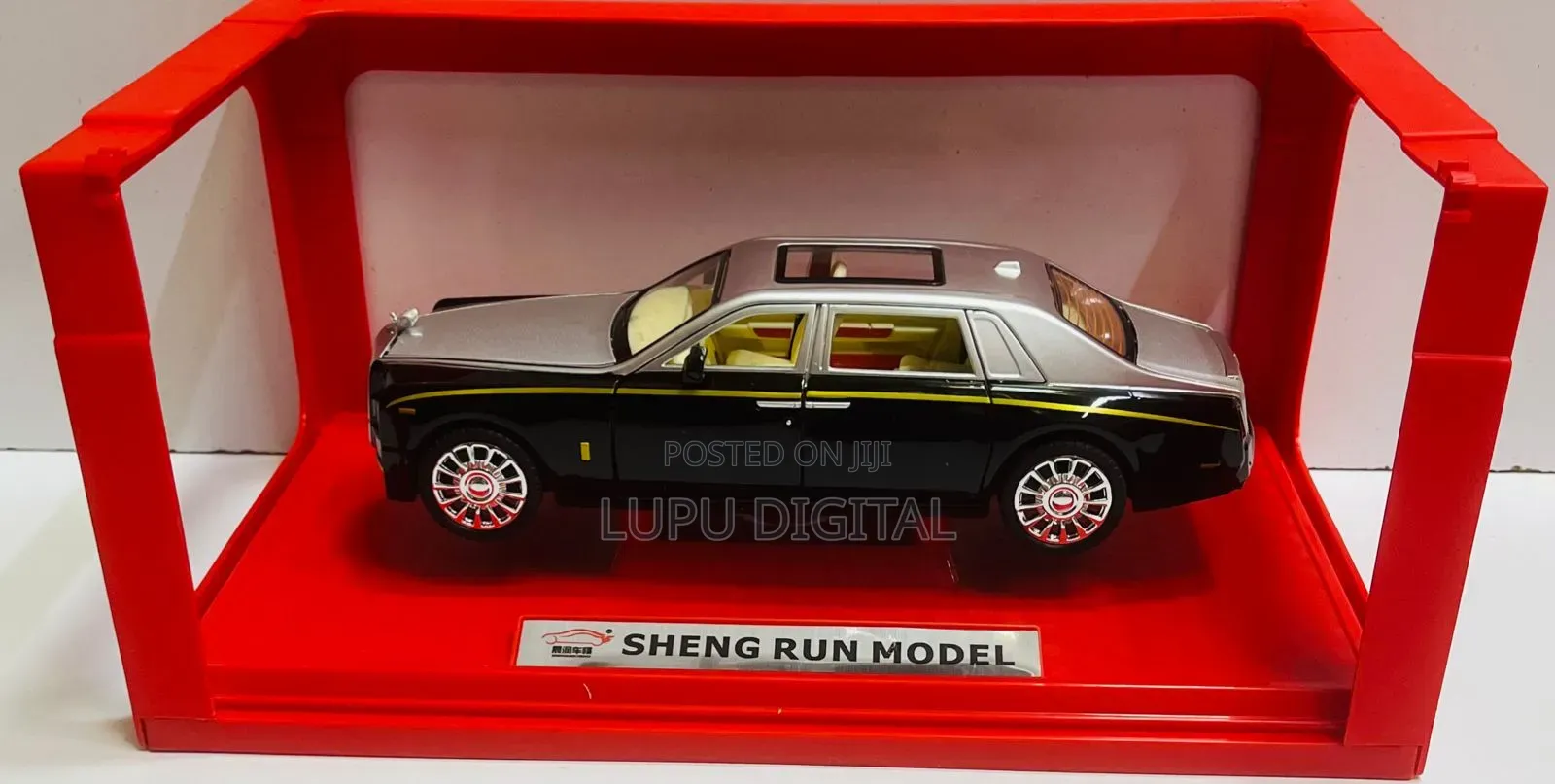 Luxury Model Car – Rolls-Royce Phantom 