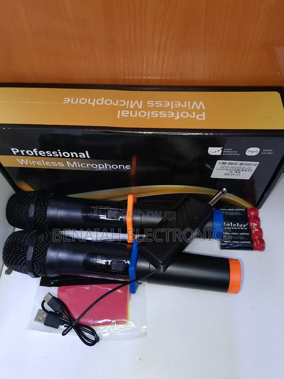 Wireless Universal Microphone Professional Wireless Mic