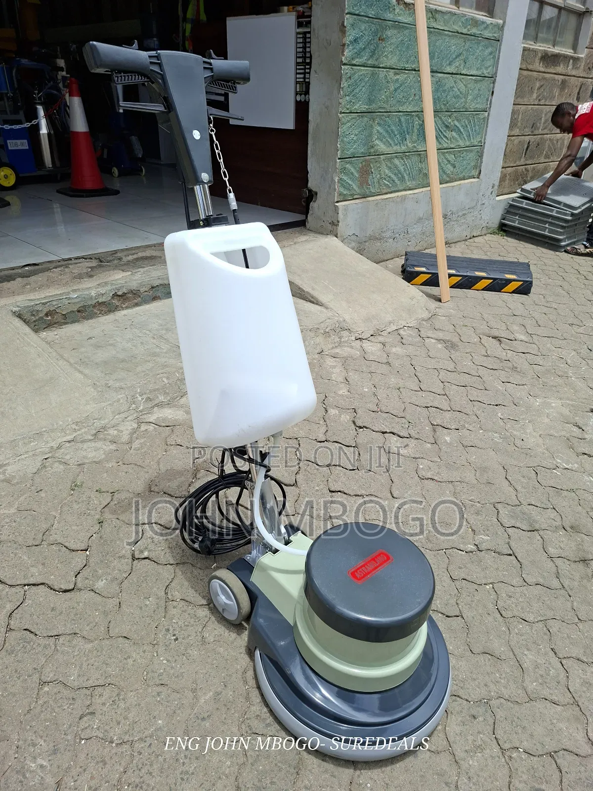 Astramilano Floor Scrubber - 3 Brushes