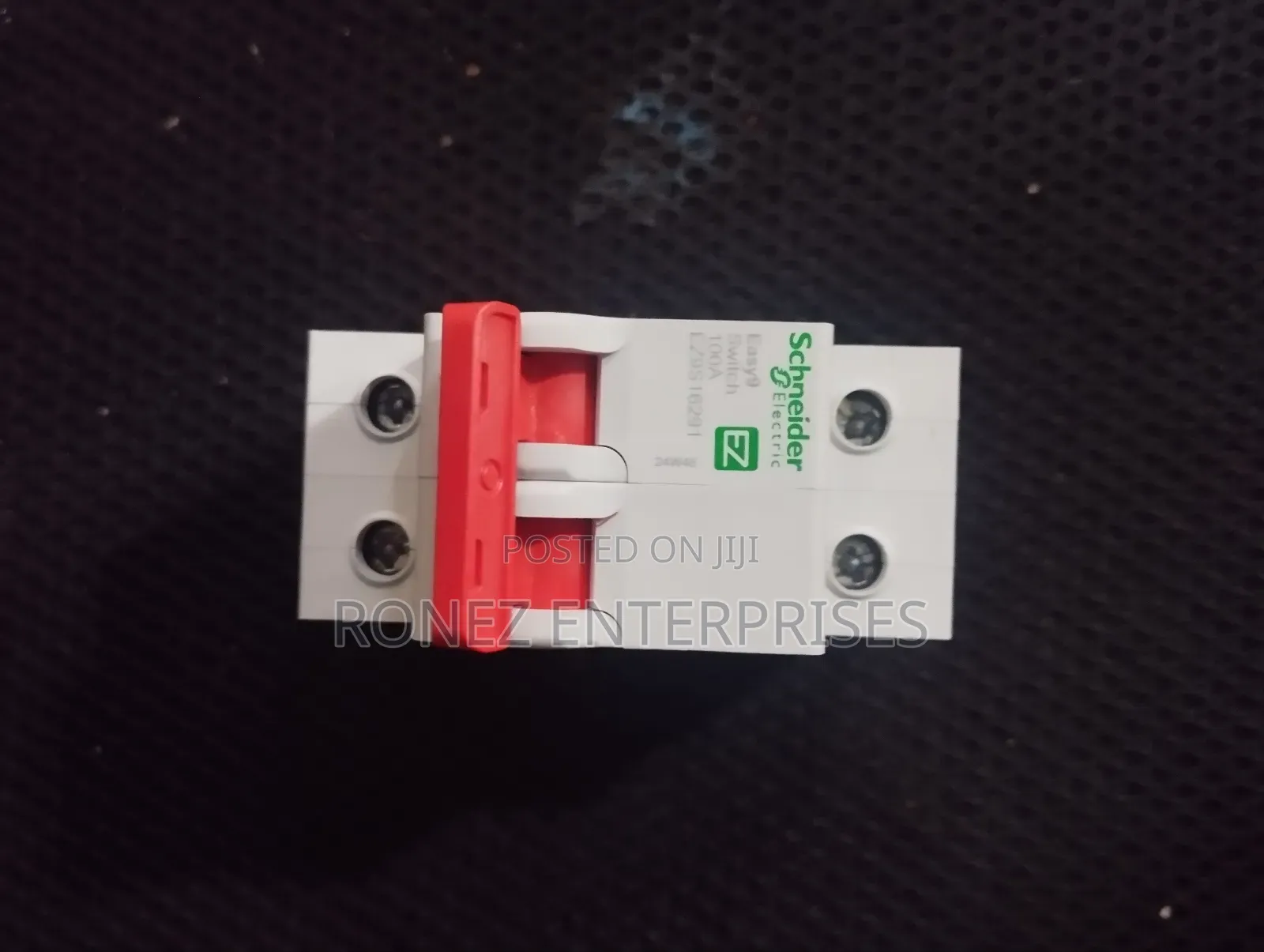 Double Pole Syneider 100 Amps